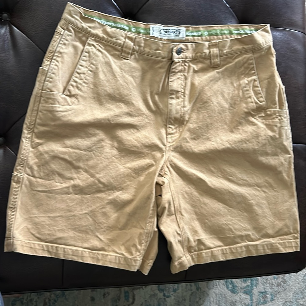 Can not go wrong with a pair of organic cotton mountain khakis shorts